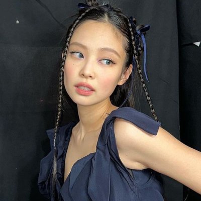 tn jennie kiểu tóc tết