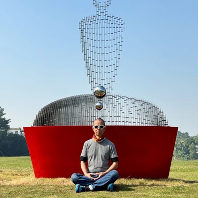 Nghệ sĩ Nguyễn Trần Ưu Đàm chia sẻ về cách mà "Rỗng" và chất liệu gốm tác động đến hệ thống thực hành nghệ thuật đa phương tiện.