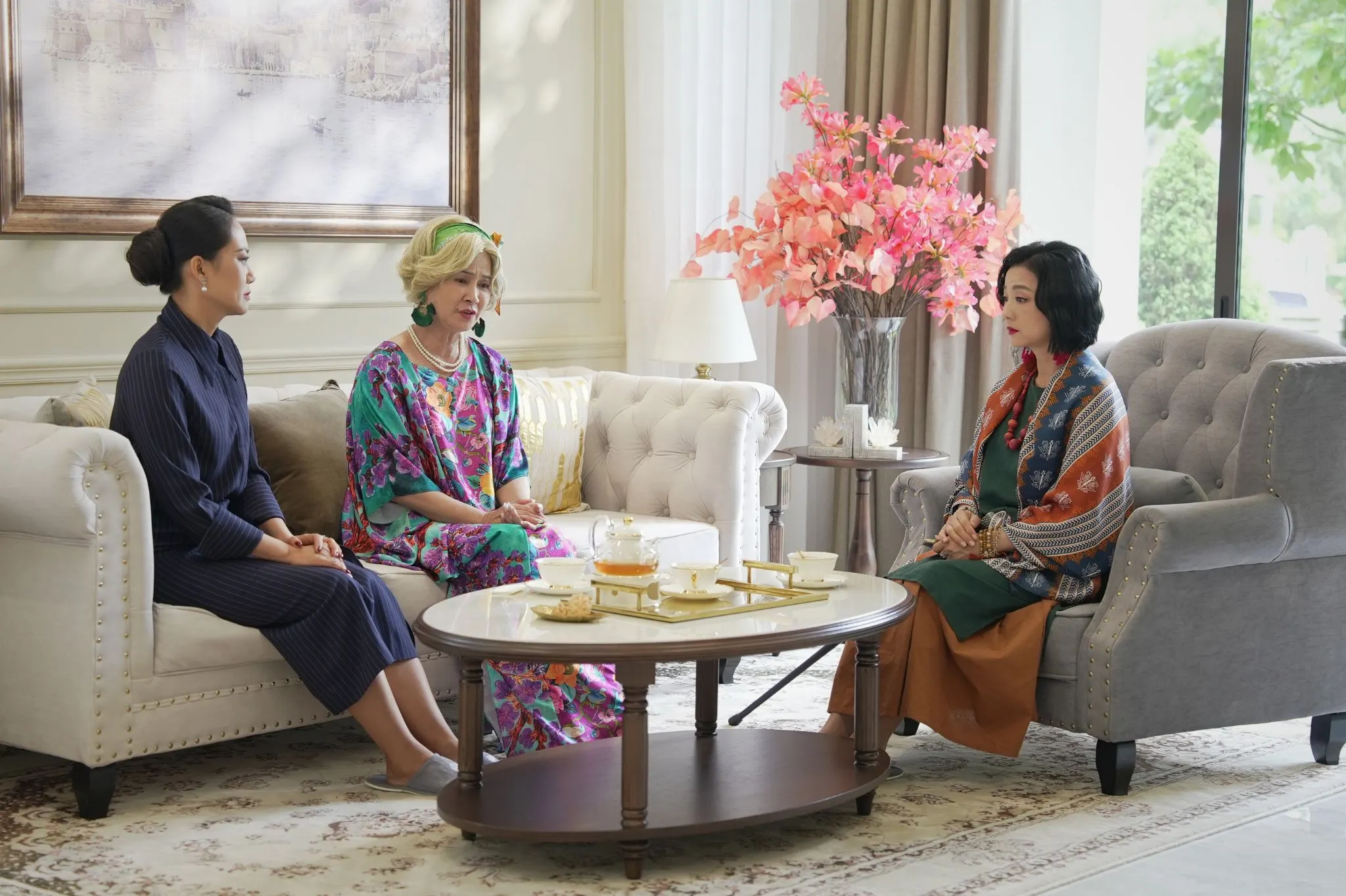 Vì Mẹ Anh Phán Chia Tay. ghi dấu sự góp mặt của NSƯT Mỹ Duyên và Hồng Ánh.