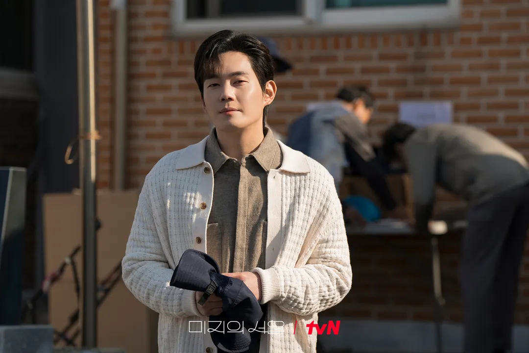 elle-review-phim-our-unwritten-seoul-2