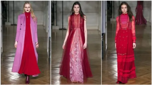 Những chiếc váy hồng, đỏ khép lại BST của Valentino