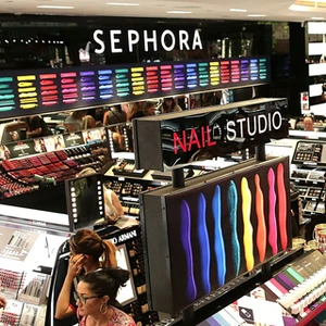 Phụ nữ chẳng nghiện mua mỹ phẩm nếu không có SEPHORA