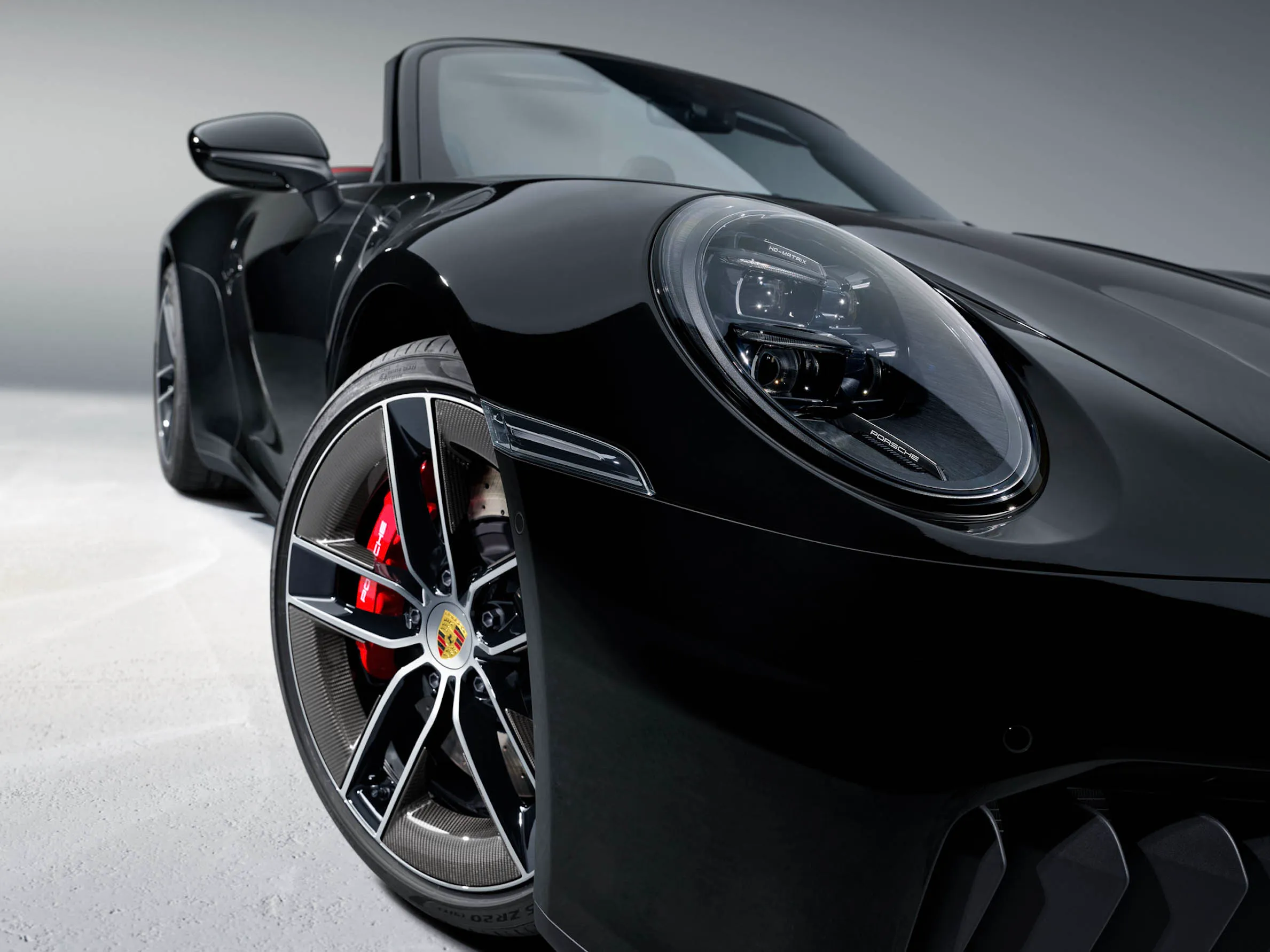 Porsche x ELLE Decoration Vietnam cận cảnh cụm đèn pha