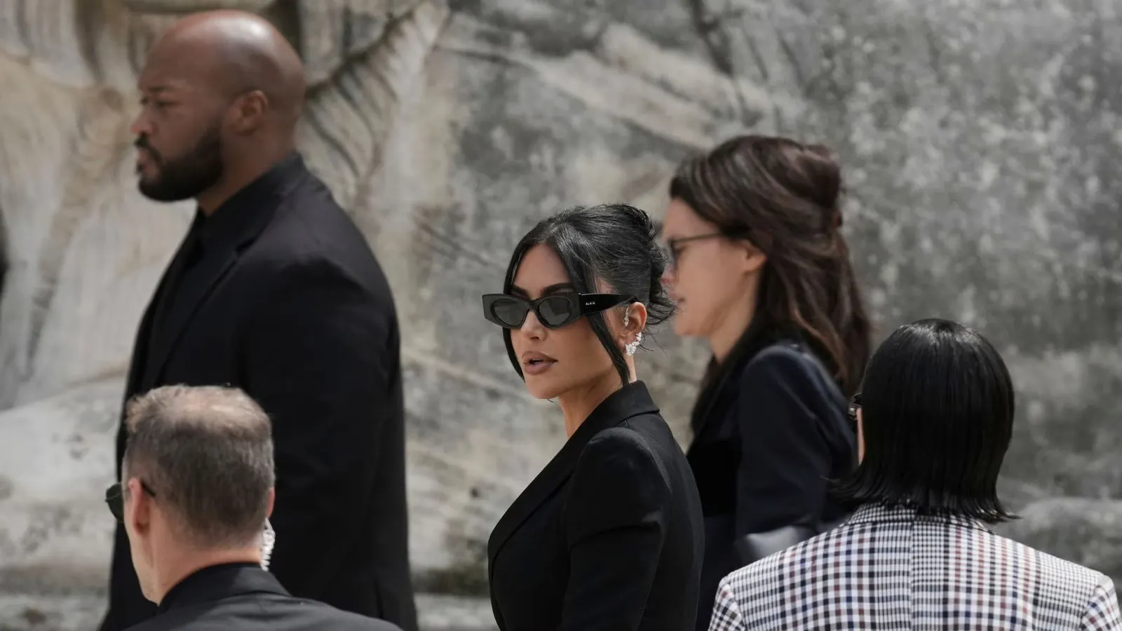 kính râm kim kardashian