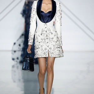 Những BST nổi bật tại tuần lễ Haute Couture Xuân-Hè 2017 - ELLE VN