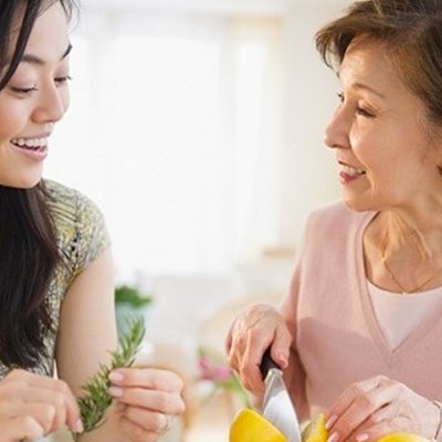 [Bói vui 12 con giáp] Cách lấy lòng mẹ chồng