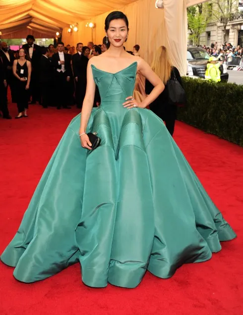 "Charles James: Beyond Fashion" Costume Institute Gala - Arrivals