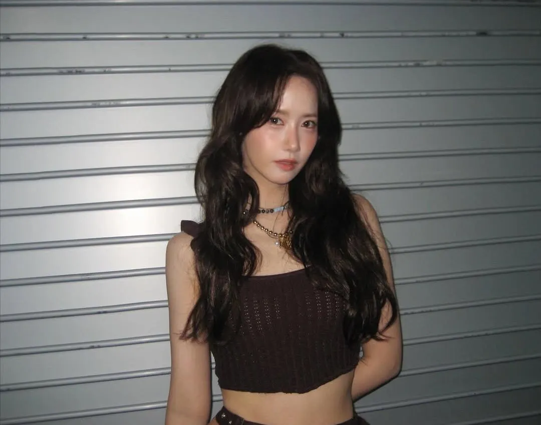 Nữ thần tượng thành viên SNSD trẻ trung với lớp makeup nhẹ nhàng.