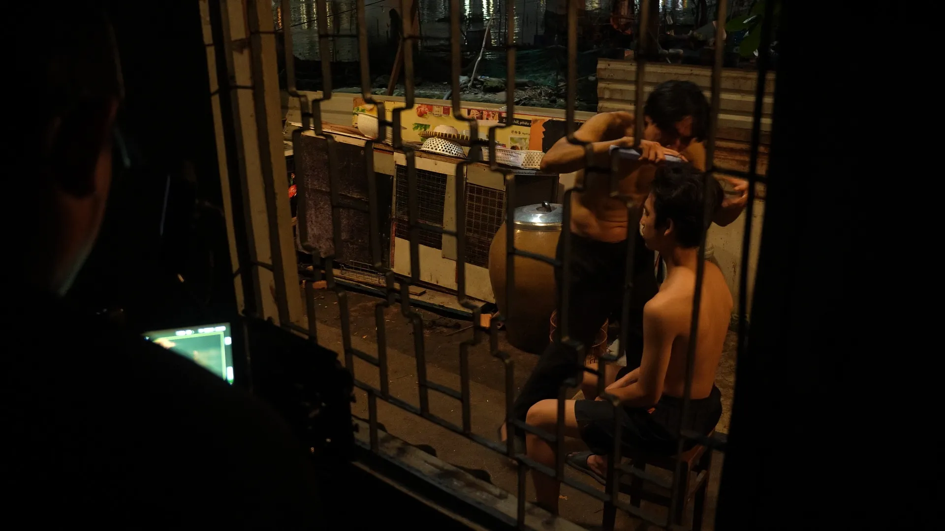 Phim Con kể ba nghe với sự tham gia của Kiều Minh Tuấn và Hạo Khang.