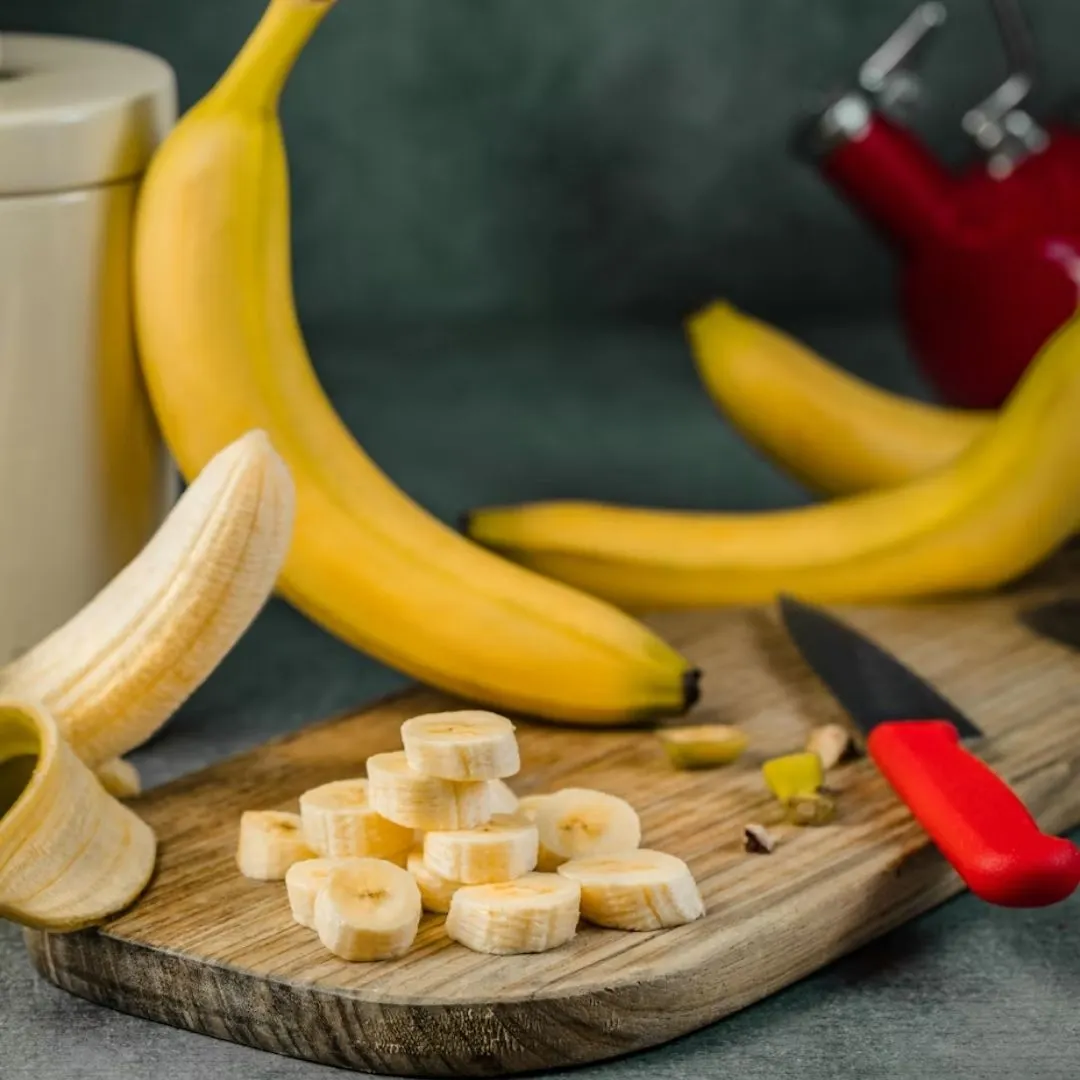 quả chuối được cắt ra