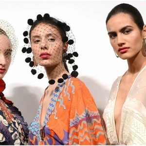 sản phẩm làm đẹp tại london fashion week 2018