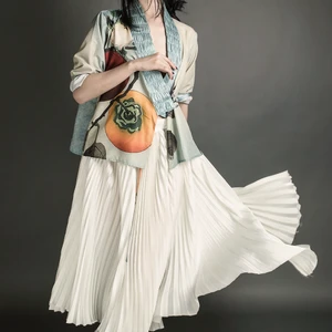 Diễn viên múa Linh Nga trong thiết kế của NTK Li Lam 08