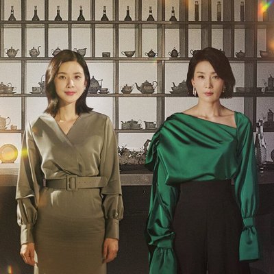 Kim Seo Huyng và Lee Bo Young