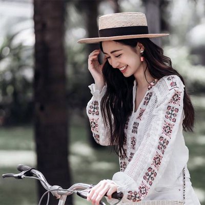 chiếc mũ cói
