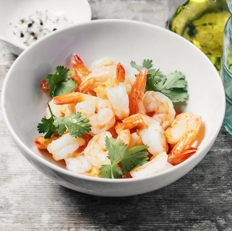 Tôm luộc - Eat Clean ngày 3