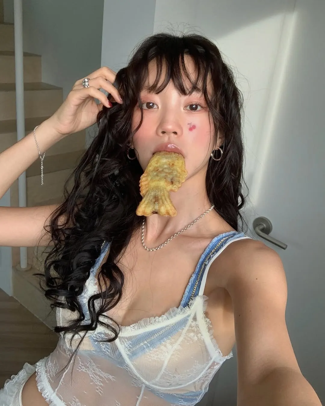 mulbada diện áo xuyên thấu