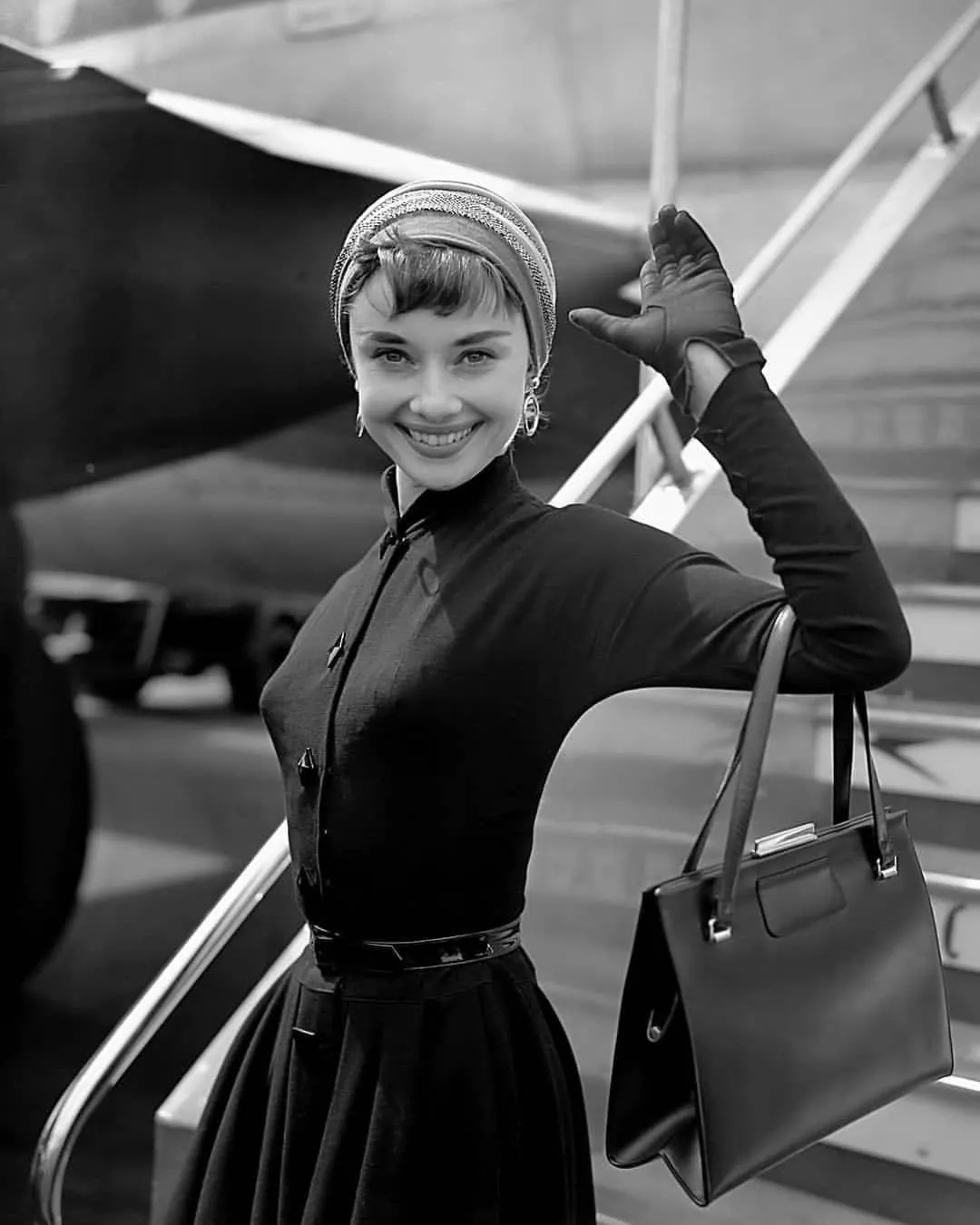 phong cách cổ điển Audrey Hepburn