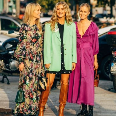 street style tại tuần lễ thời trang milan xuân hè 2020 tràn ngập hoạ tiết sặc sỡ và chất liệu da