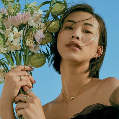 Phụ kiện thời trang cho cung xử nữ - trang sức Chanel