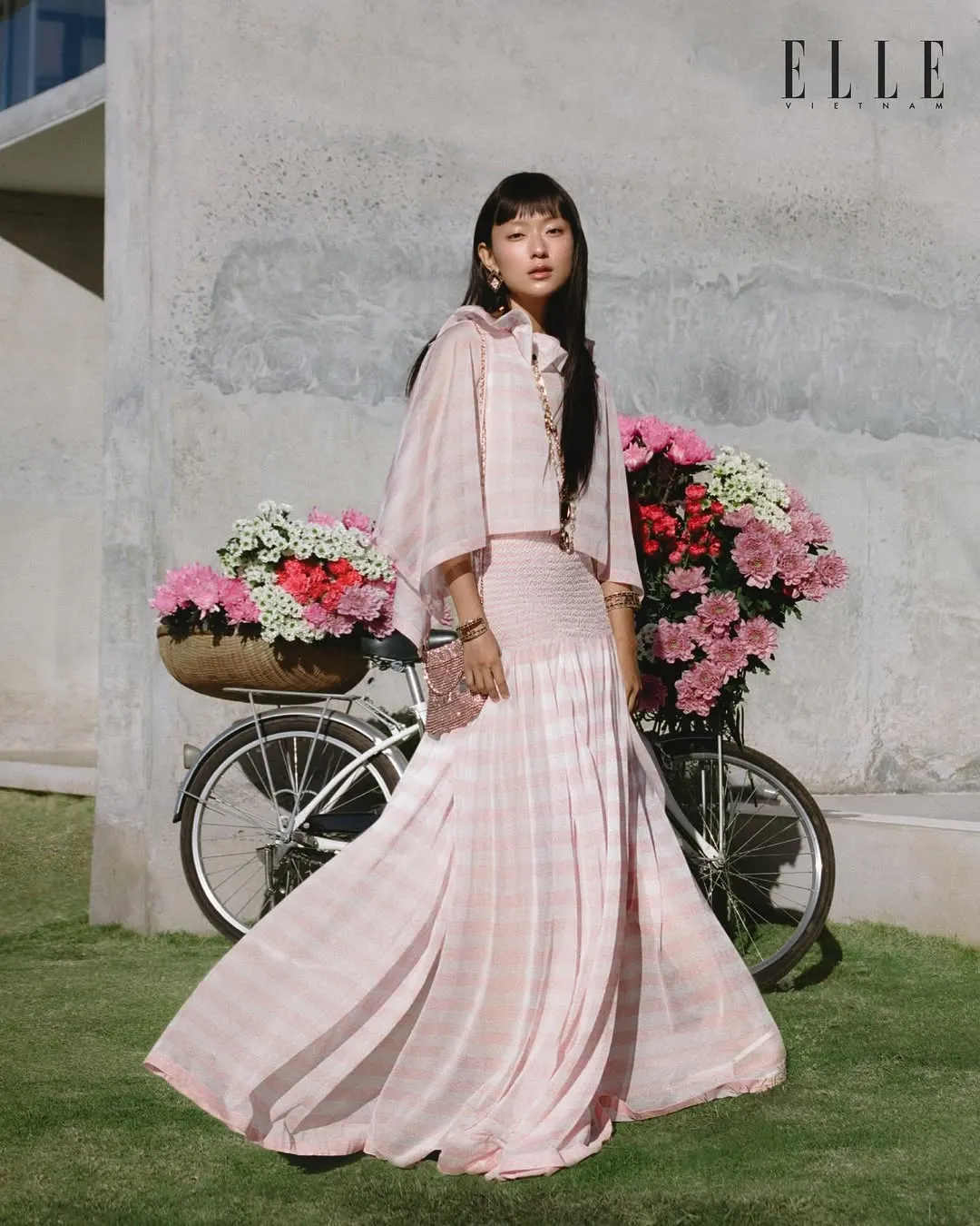 Hồ Thu Anh chân váy maxi xếp ly boho