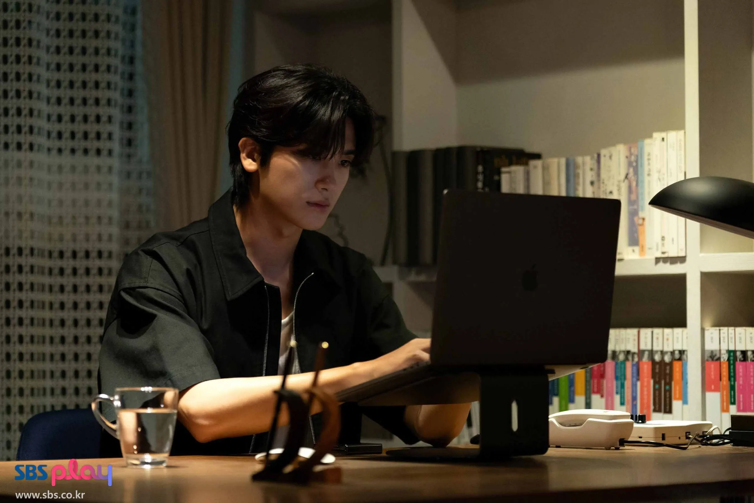 park hyung sik trong buried hearts