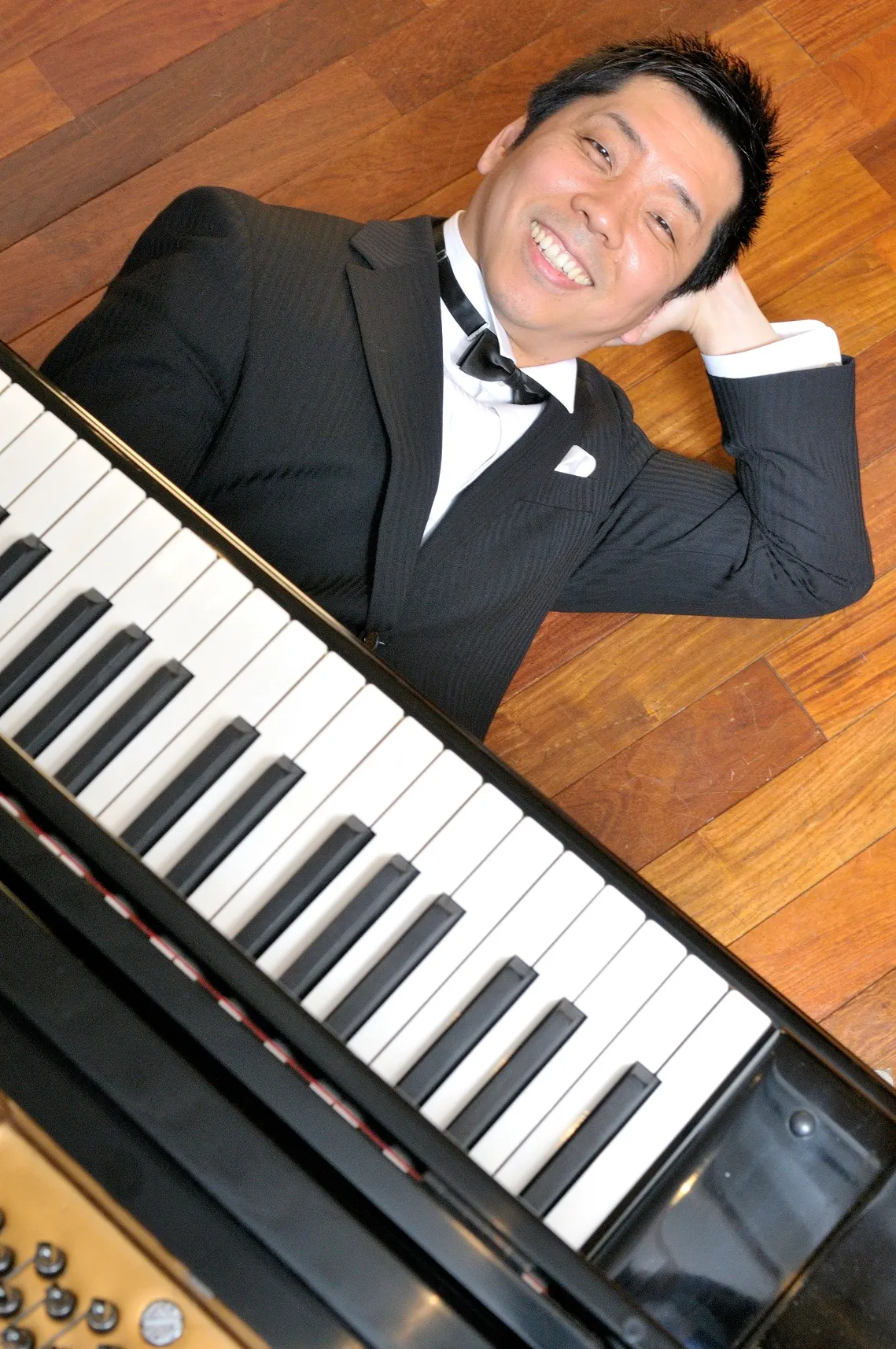 Nghệ sĩ piano Akira Eguchi