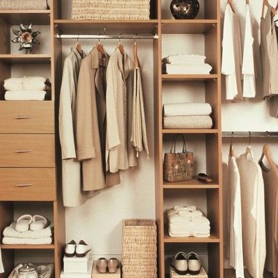 Mẹo sắp xếp quần áo thông minh và tiện dụng