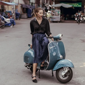 Minh Triệu cũ và mới cùng Lam giữa phố Sài Gòn