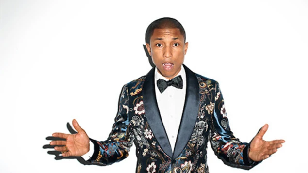 Pharrell Williams, chàng thơ đầu tiên mang túi xách nữ Chanel