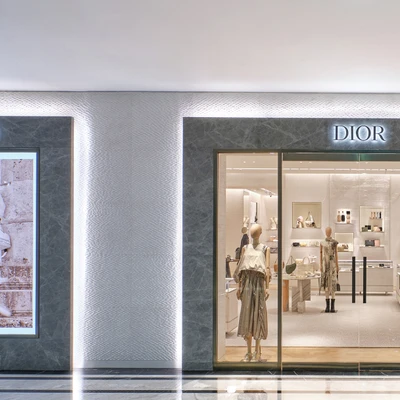 cửa hàng dior khai trương trên đường đồng khởi