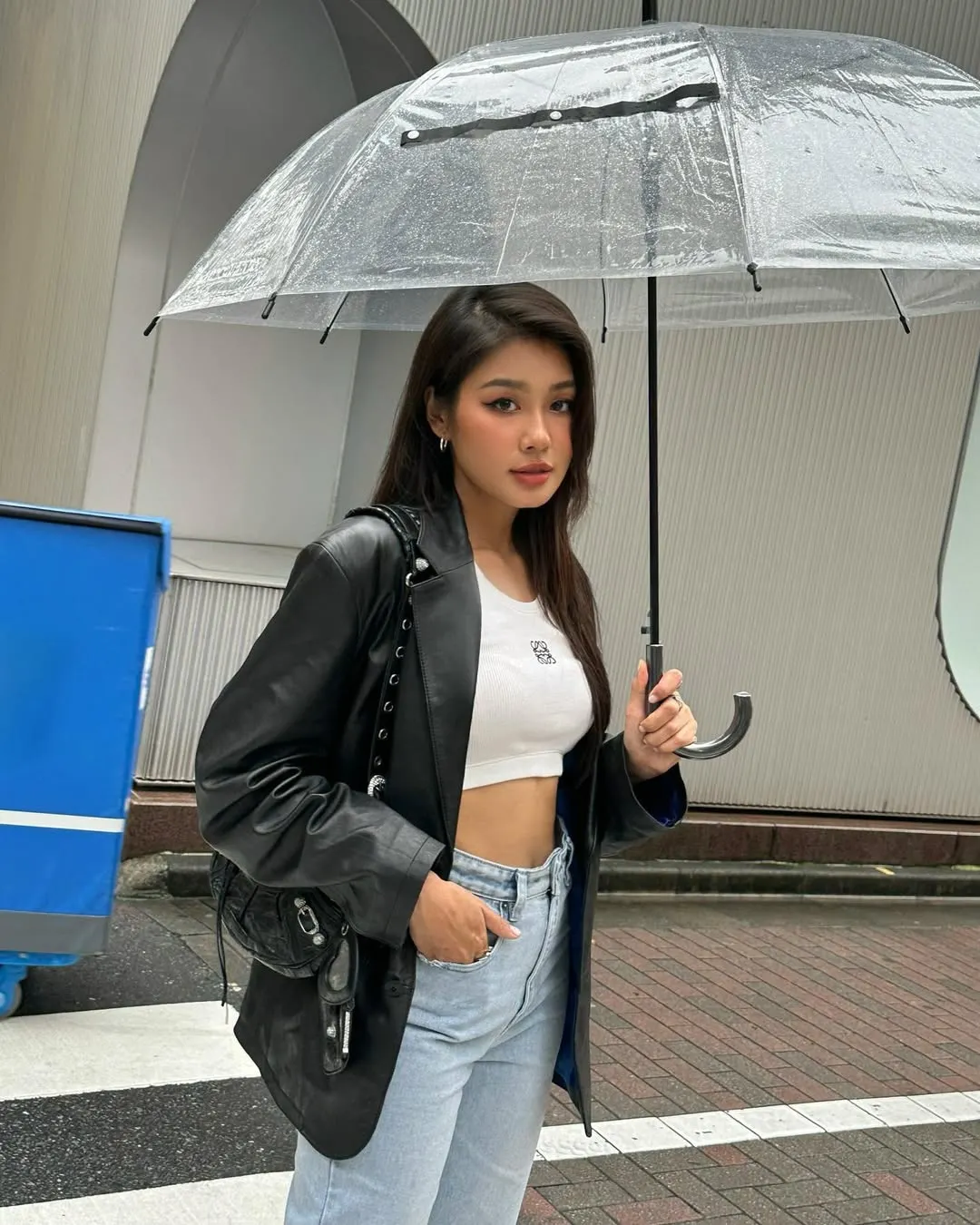 Thảo Nhi Lê áo tank top