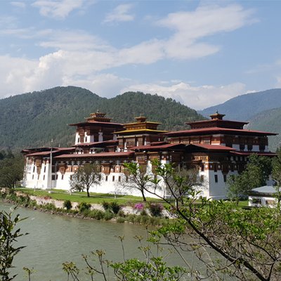 bhutan vùng đất thiêng liêng