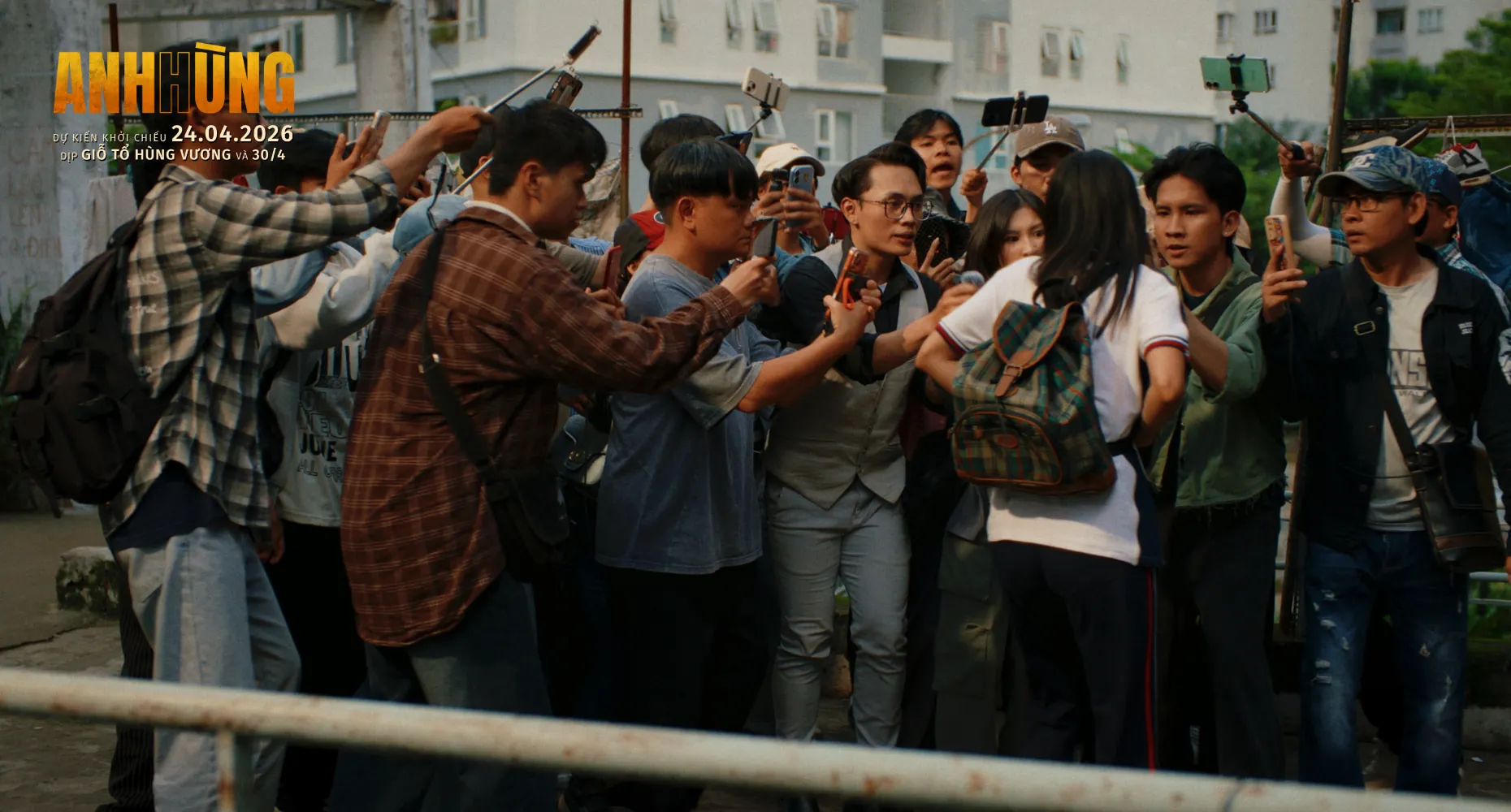 Hoàng Minh Triết và Phương Thanh trong phim Anh Hùng.