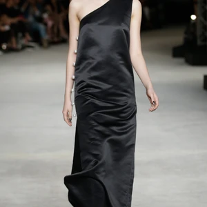 Tuần lễ Thời trang ELLE Thailand Xuân-Hè 2016