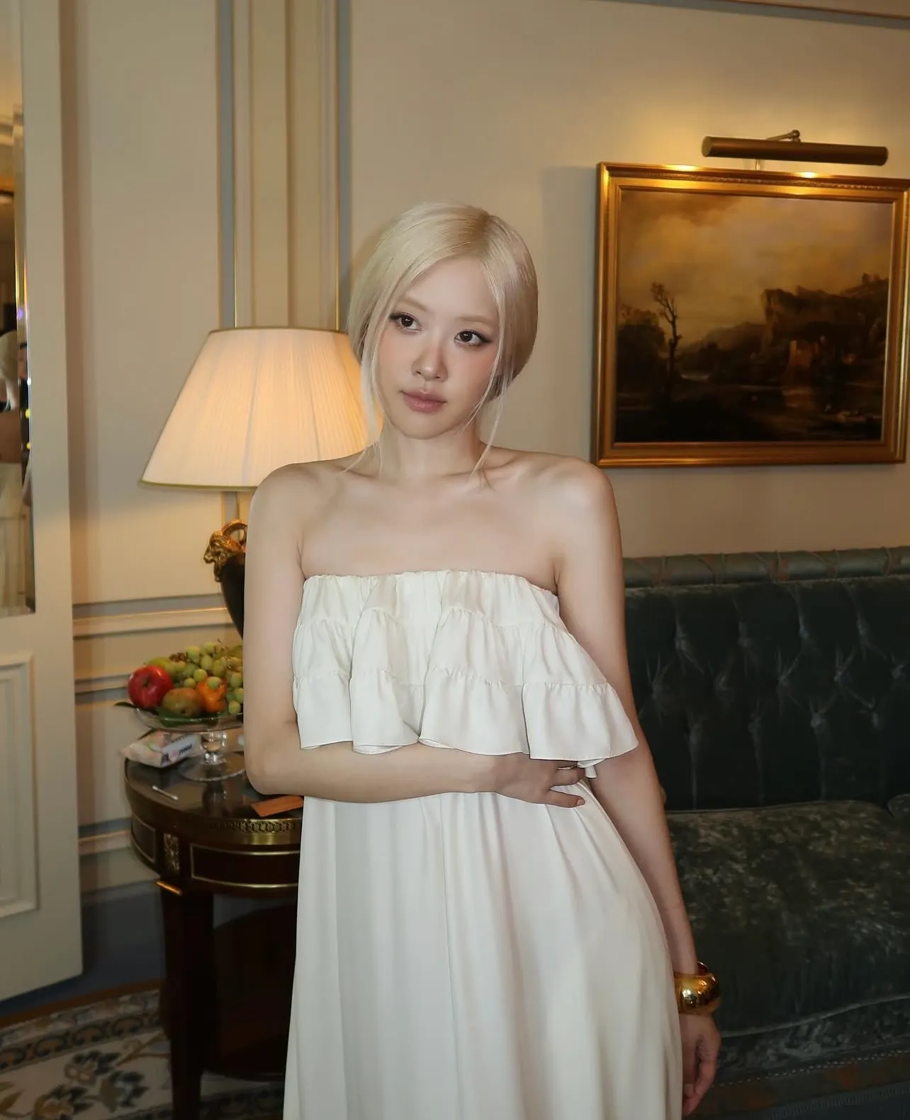 rose tại fashion week sao hàn