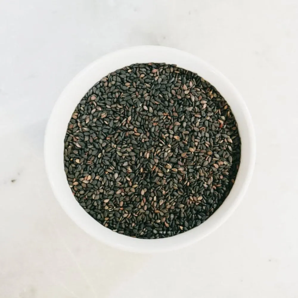 Hình ảnh một tô mè đen.