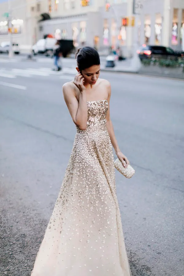 ELLE Style Calendar: Đầm dự tiệc tôn dáng 25