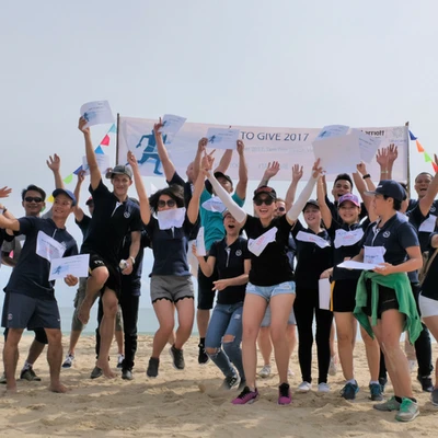 Run To Give - elle viet nam