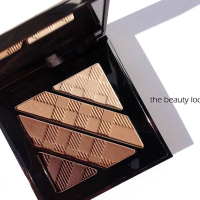 bảng phấn mắt màu nude burberry ft