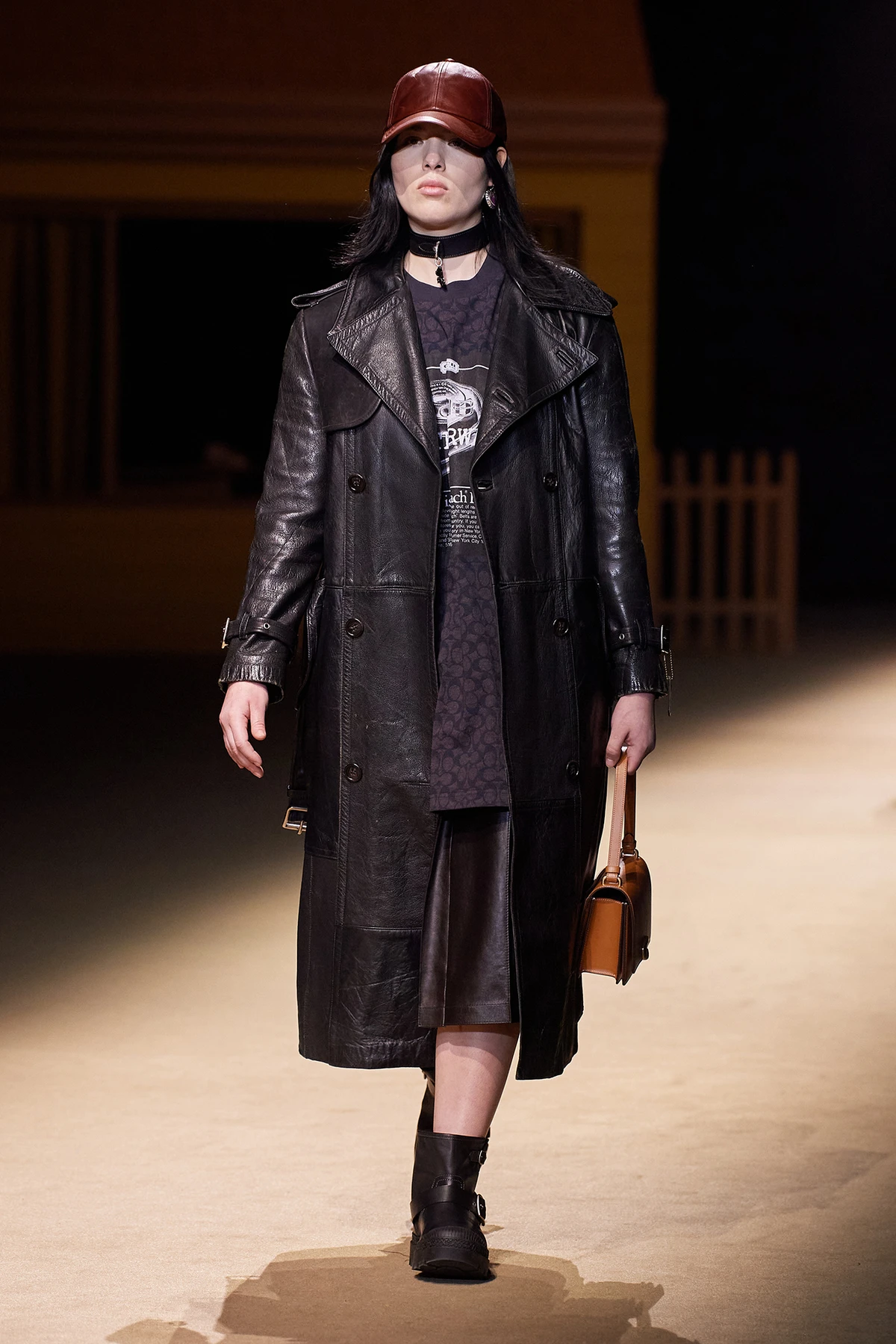 Coach Thu-Đông 2022 look 27
