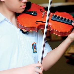 Trần Lê Quang Tiến: “Tiếng đàn buổi sớm trong trẻo hơn”