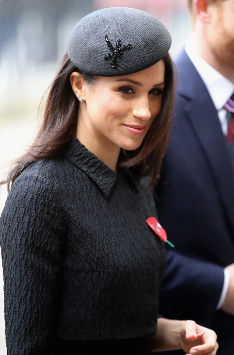 Meghan Markle gặp gỡ Hoàng tử William 4