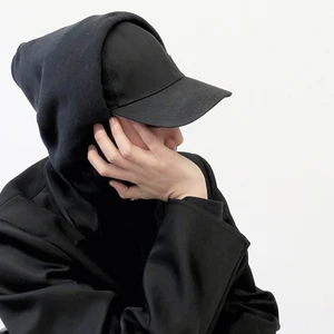chân dung nhà thiết kế peter do nhận giải lvmh 2020
