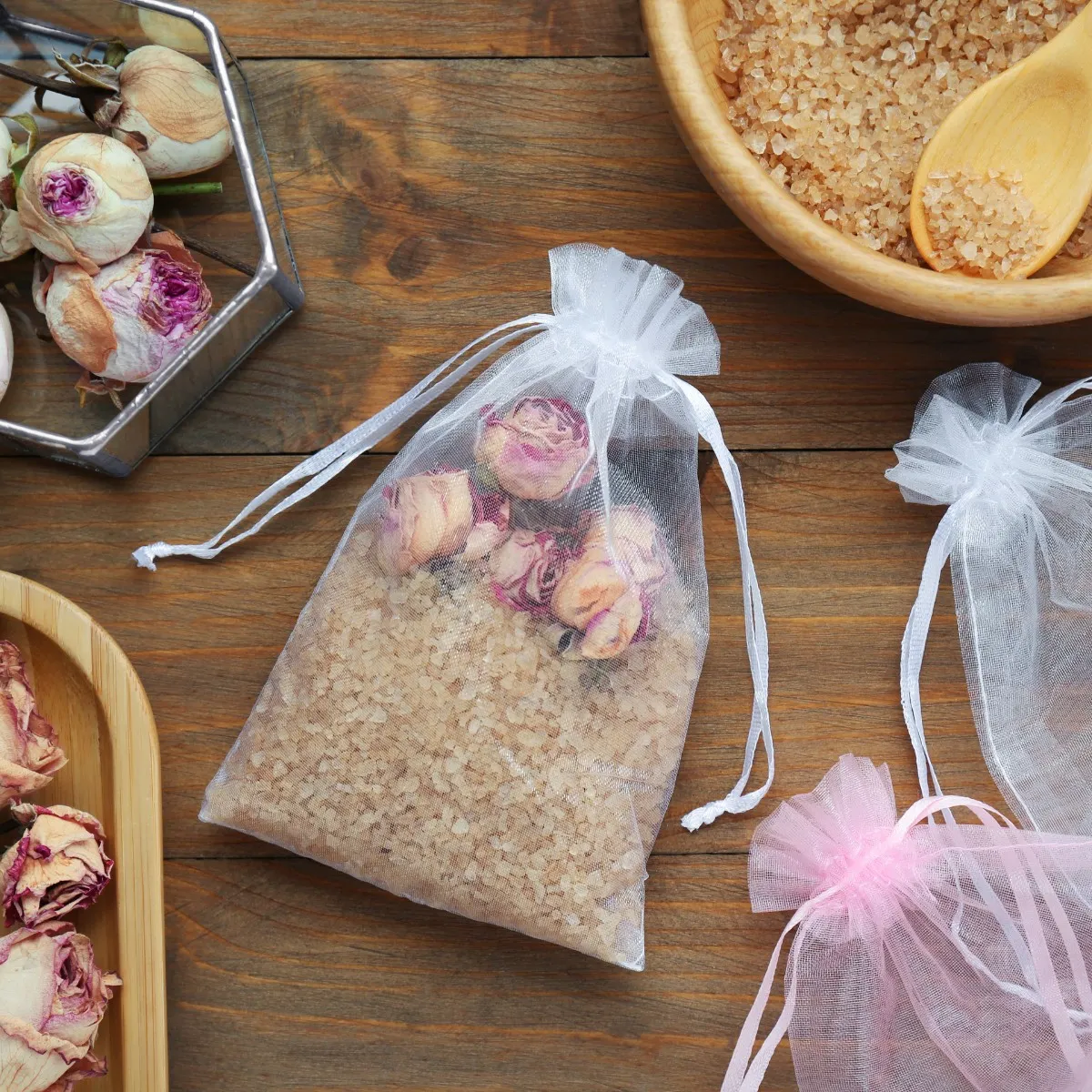 Túi thơm khử mùi tủ quần áo