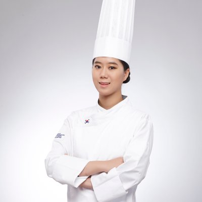 Park Hyatt Saigon chào đón Trưởng bộ phận bếp bánh Narae Kim