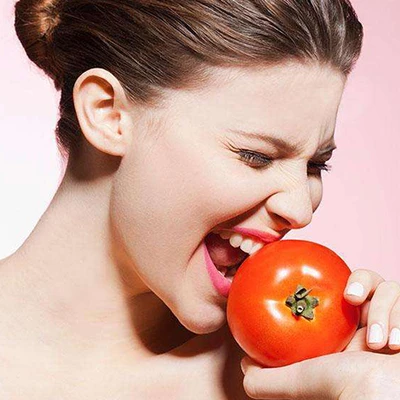 Cách làm đẹp với cà chua