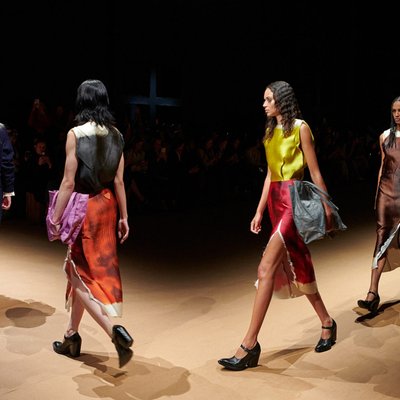 show diễn Prada Xuân Hè 2023