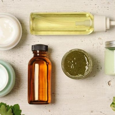 Khám phá sự khác biệt giữa các sản phẩm dưỡng ẩm da: gel, lotion và kem