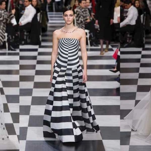 BST thời trang Dior Xuân 2018 Couture: Giấc mơ nữ quyền siêu thực - ELLE VN