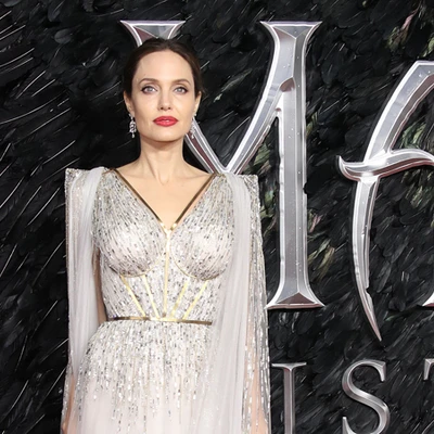 angelina jolie dự họp báo phim maleficent 2